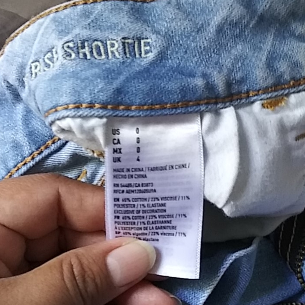 Shorts - Picture 3 of 3